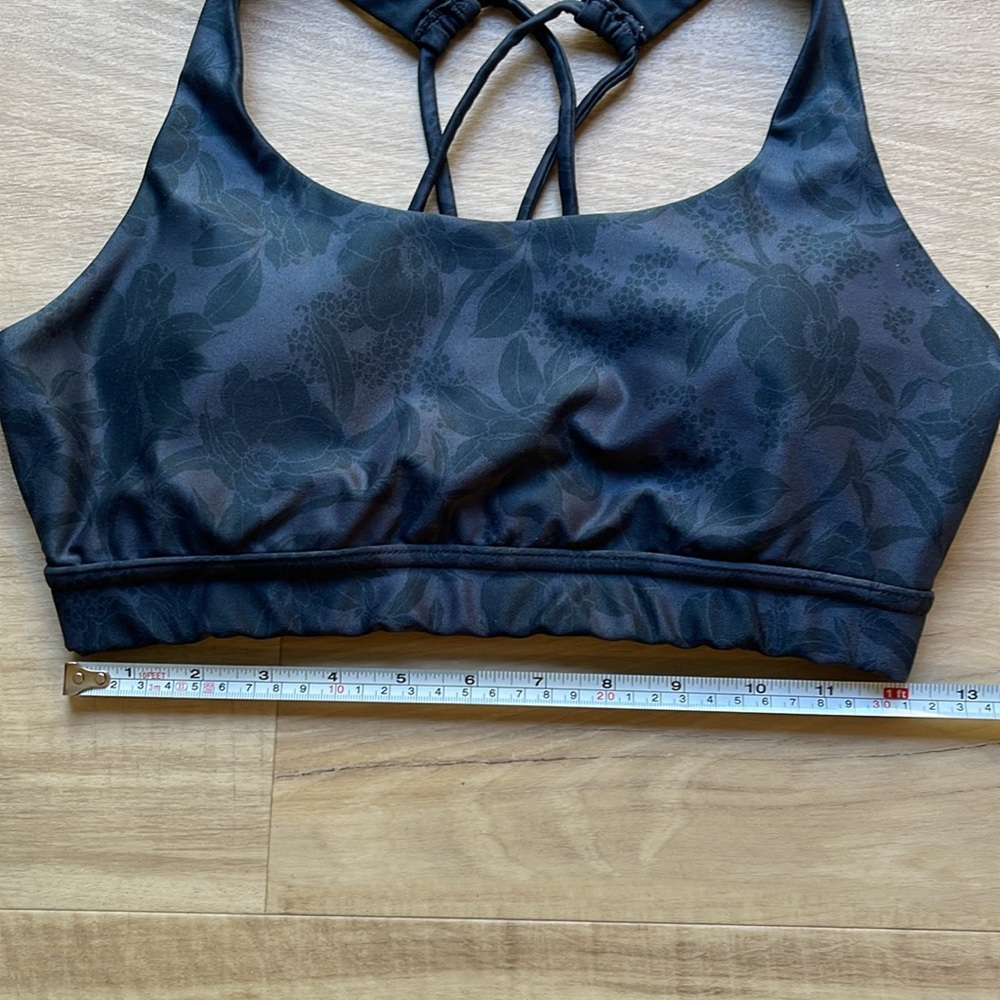Sports bra - Picture 2 of 7